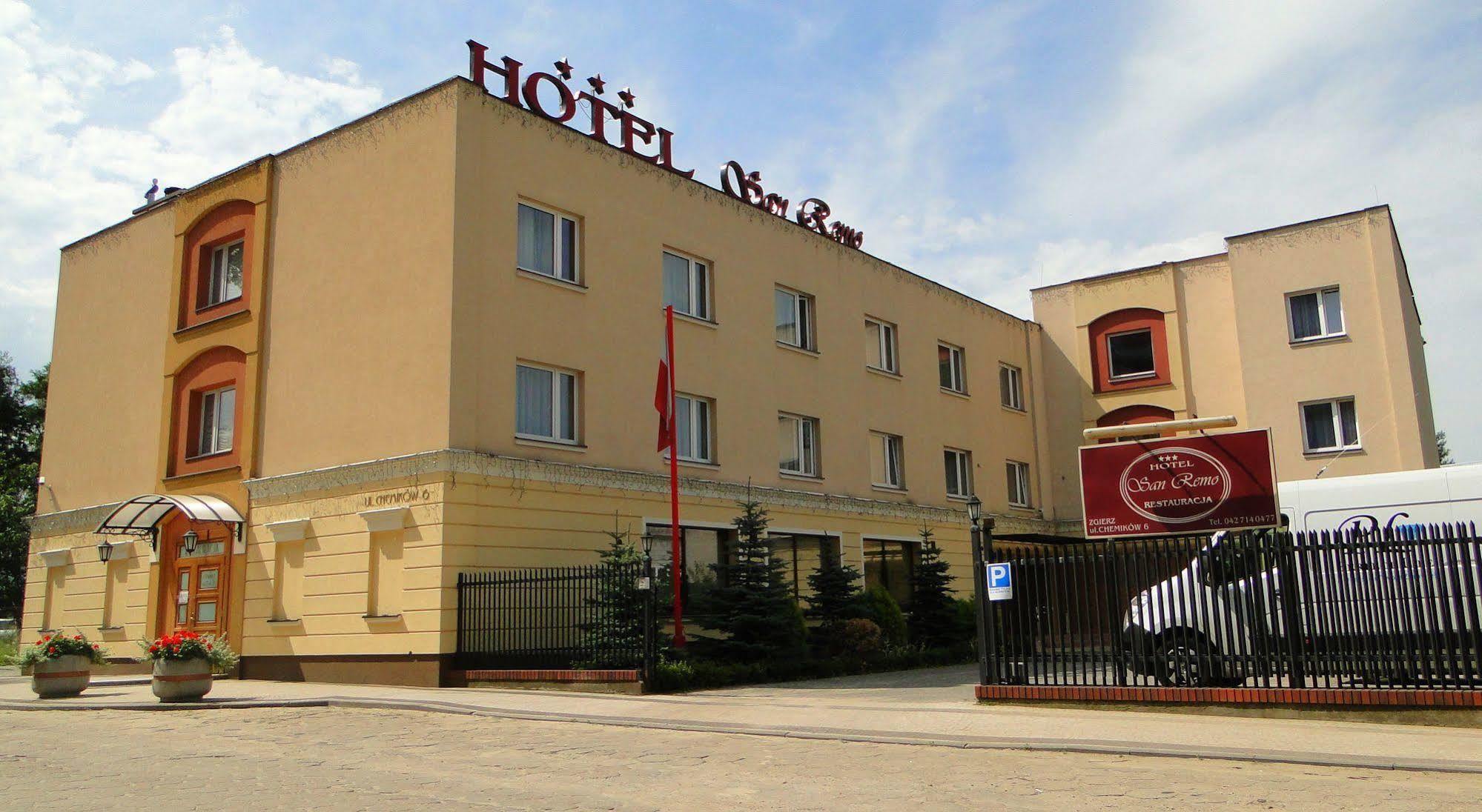 Hotel San Remo Згеж Екстериор снимка